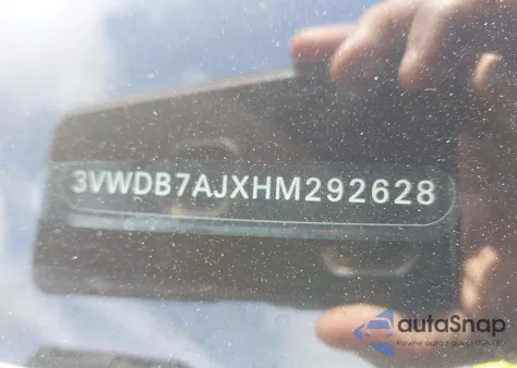 2017 Volkswagen Jetta 1.4T Se z USA, uszkodzony, nr VIN 3VWDB7AJXHM292628